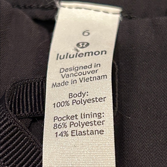Lululemon  Black wide leg dress pants.  Size 6 - Picture 5 of 5